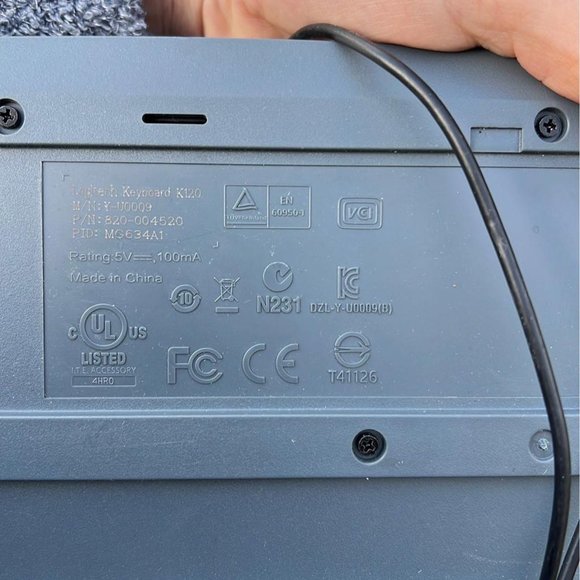 Logitech keyboard - Picture 3 of 4